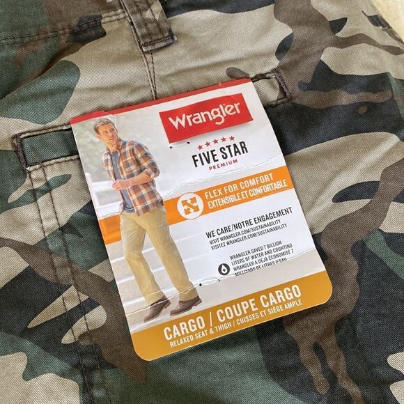NWT Wrangler Relaxed Fit Camo Cargo Pants - Picture 8 of 16